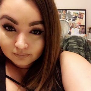 Meet your Posher, Priscilla